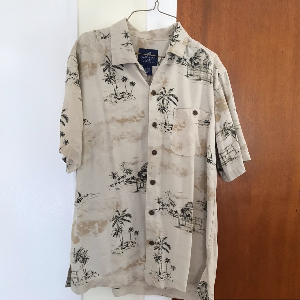Caribbean Joe 100%  silk Hawaiian shirt. Mens size M med medium